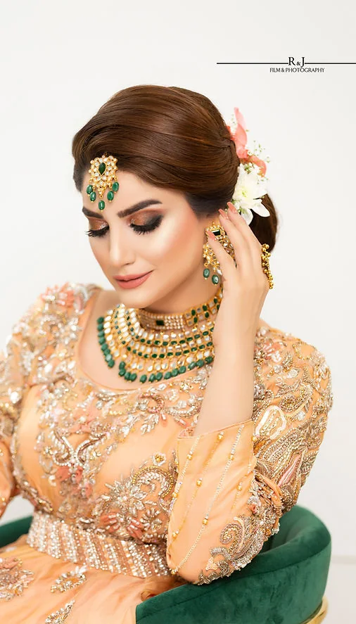 Amberia by Maira Khan, view 6 of 6