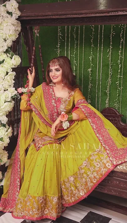 Gul-Nehal by Maira Khan, view 6 of 8