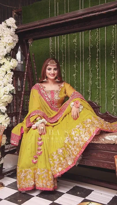 Gul-Nehal by Maira Khan, view 7 of 8
