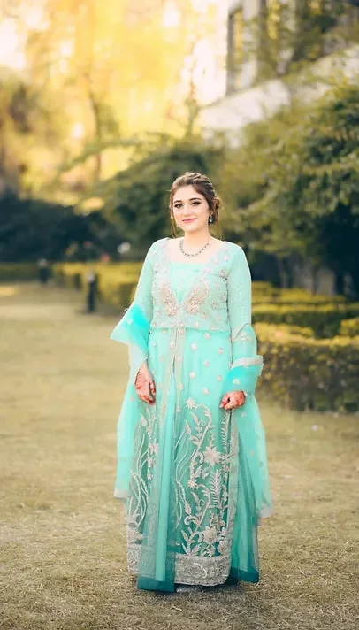 Neelofar by Maira Khan, view 3 of 3