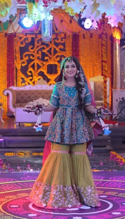 Rang Saheli by Maira Khan, view 2 of 6