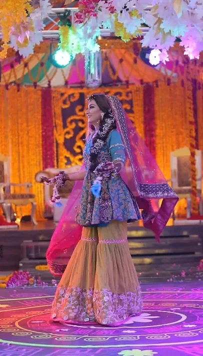 Rang Saheli by Maira Khan, view 4 of 6