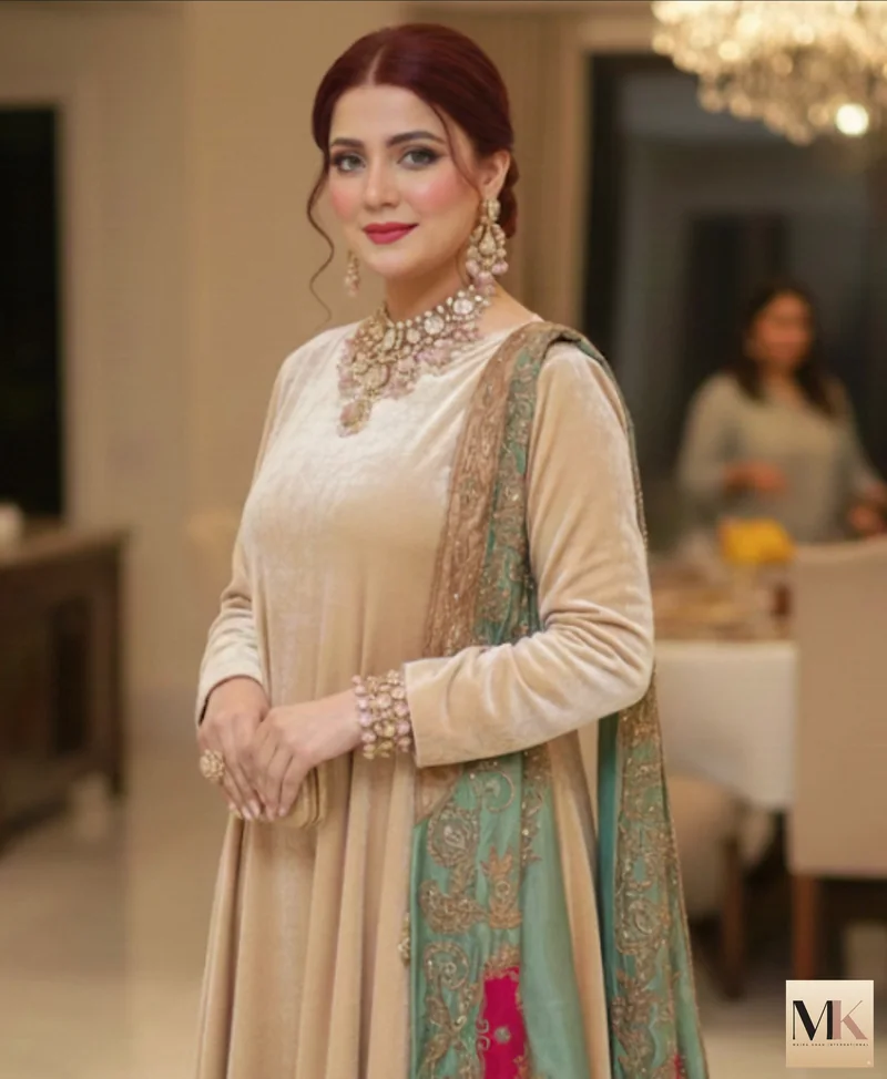 Safa by Maira Khan, view 3 of 3